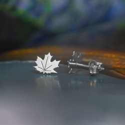 SZTP-752 Silver earrings MAPLE LEAF - Sterling Silver 925 Rhodium Plated