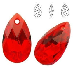 6106 MM 16 Swarovski Pear-shaped LIGHT SIAM AB